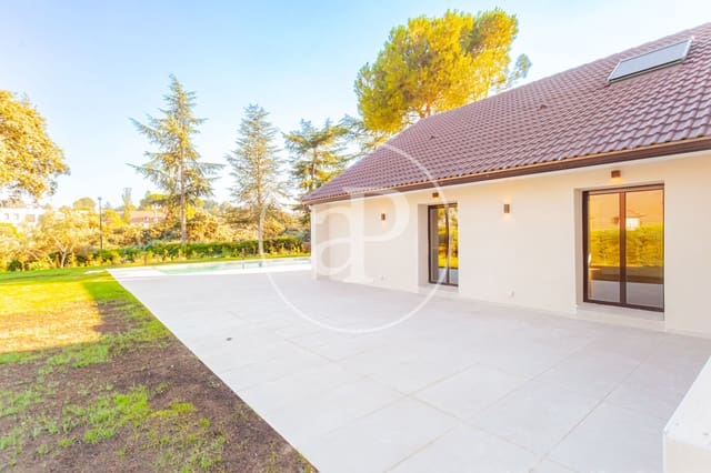 Chalet de 5 habitaciones en San Sebastián de los Reyes en venta con piscina - 2.390.000 € (Ref: 9934488)