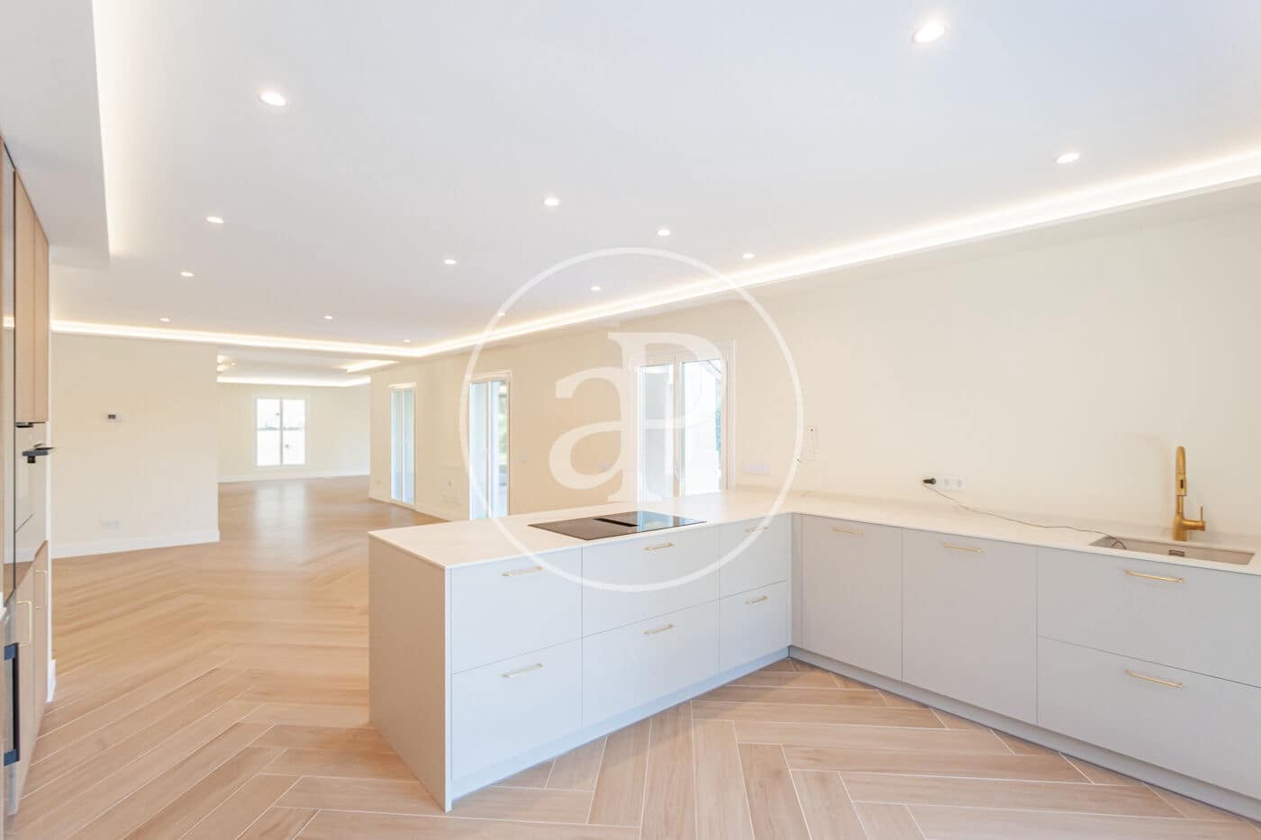 5 quarto Moradia para venda em San Sebastian de los Reyes com piscina - 2 390 000 € (Ref: 9934488)