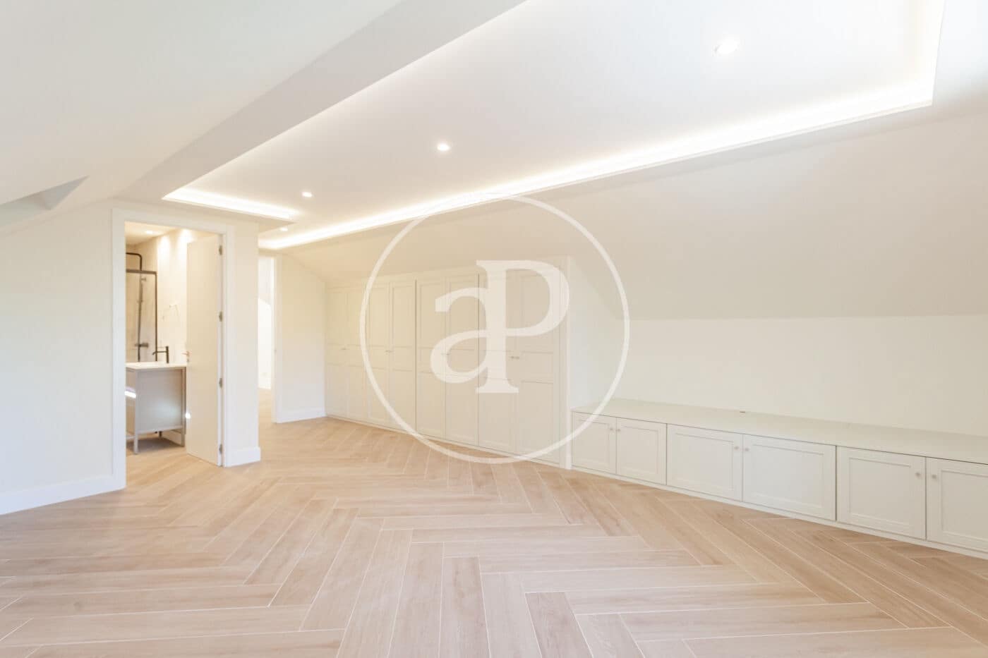 5 quarto Moradia para venda em San Sebastian de los Reyes com piscina - 2 390 000 € (Ref: 9934488)