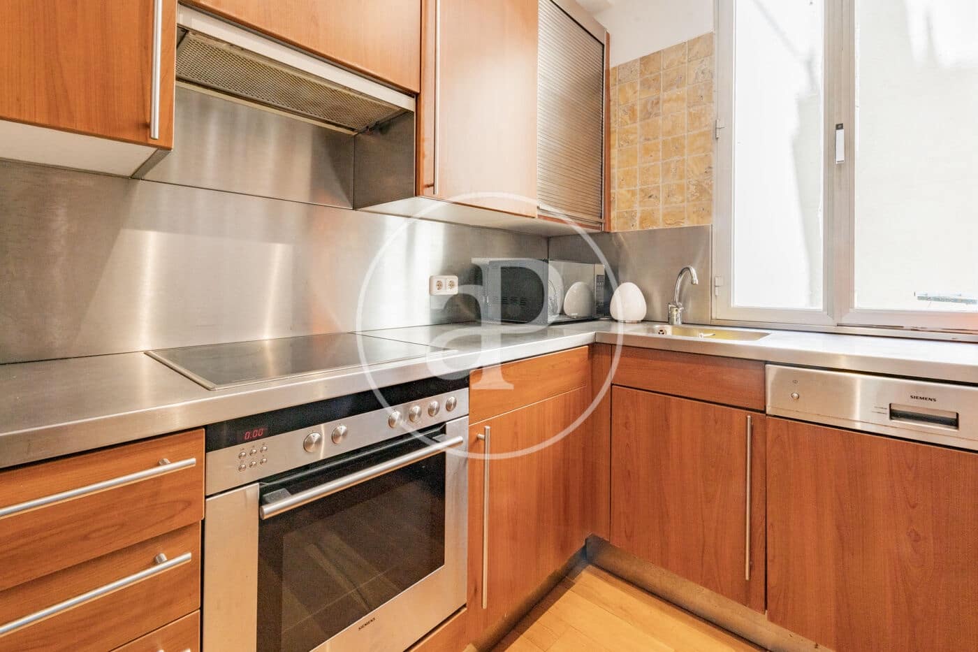 1 makuuhuone Huoneisto vuokrattavana paikassa Madrid kaupunki - 1 950 € (Ref: 9936411)