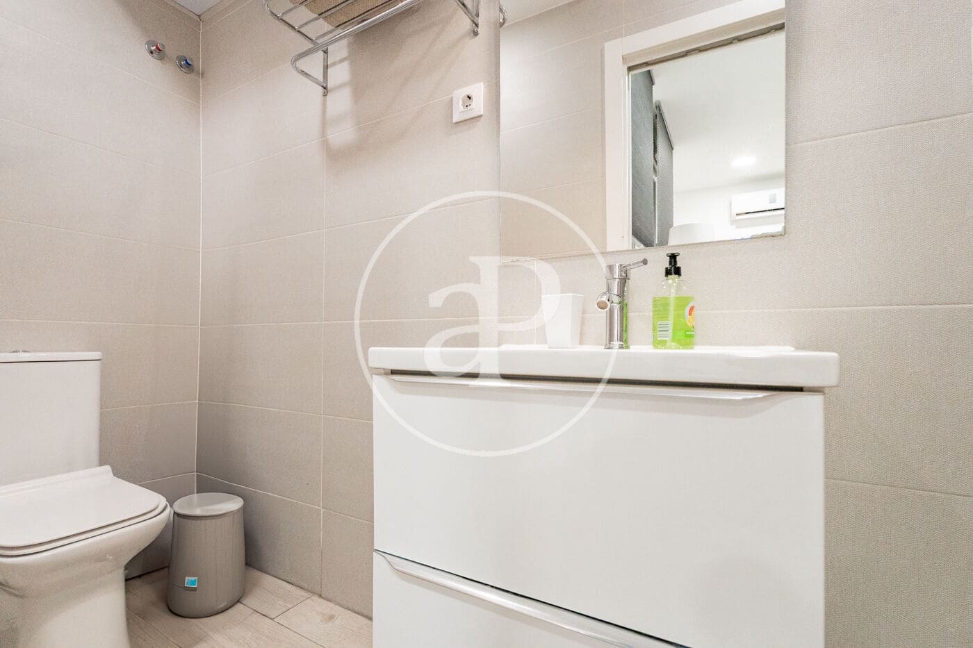 1 bedroom Apartment for rent in Madrid city - € 1,000 (Ref: 9936412)