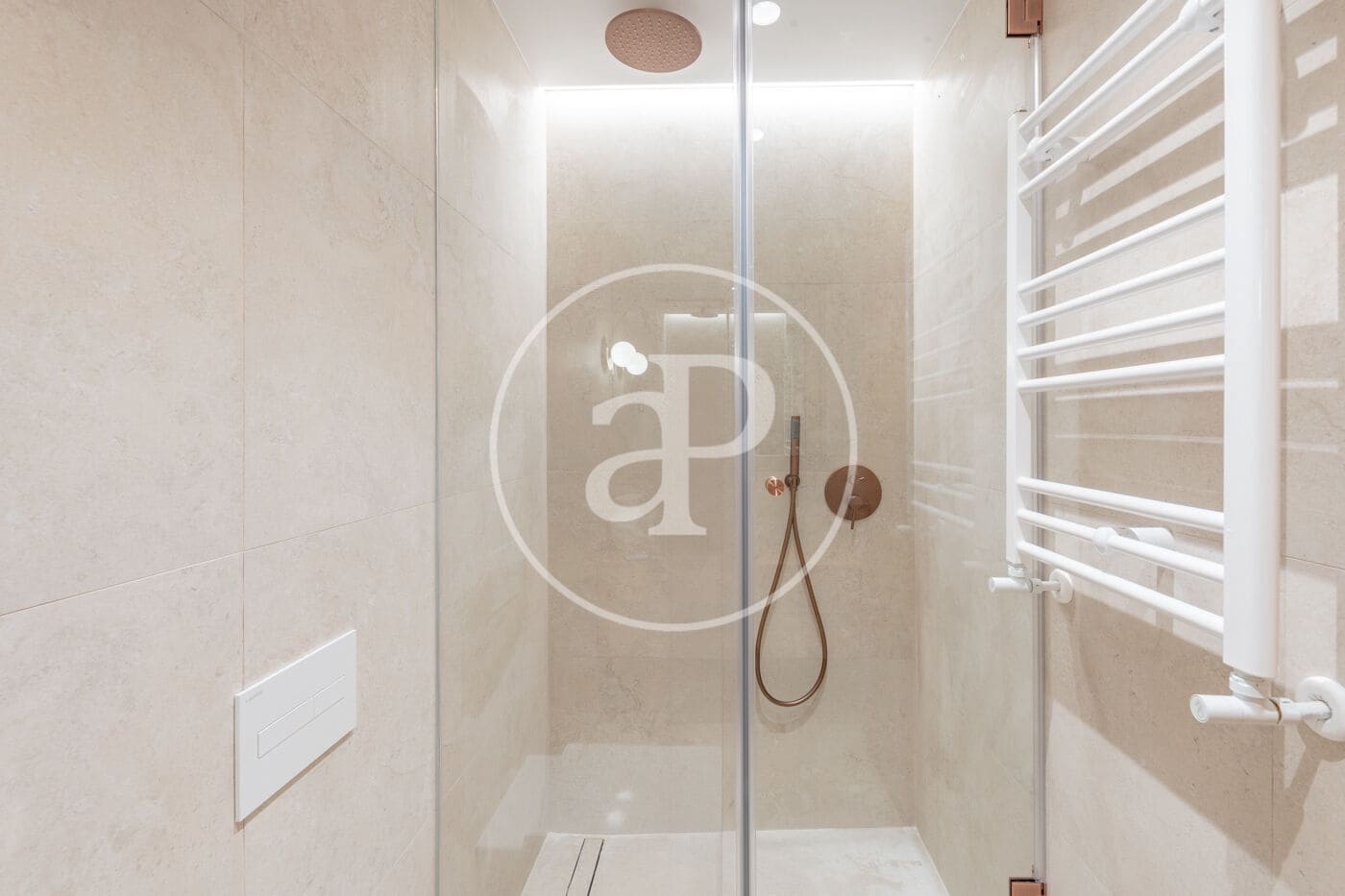 3 bedroom Apartment for sale in Madrid city - € 995,000 (Ref: 9938214)