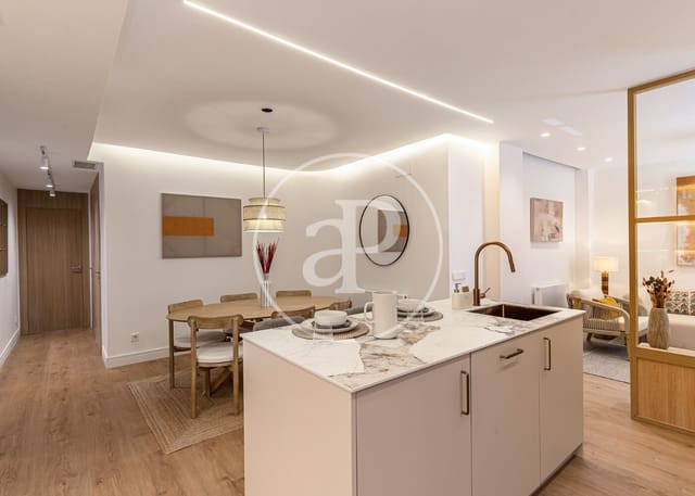 4 bedroom Apartment for sale in Delicias, Madrid city - € 925,000 (Ref: 9939989)
