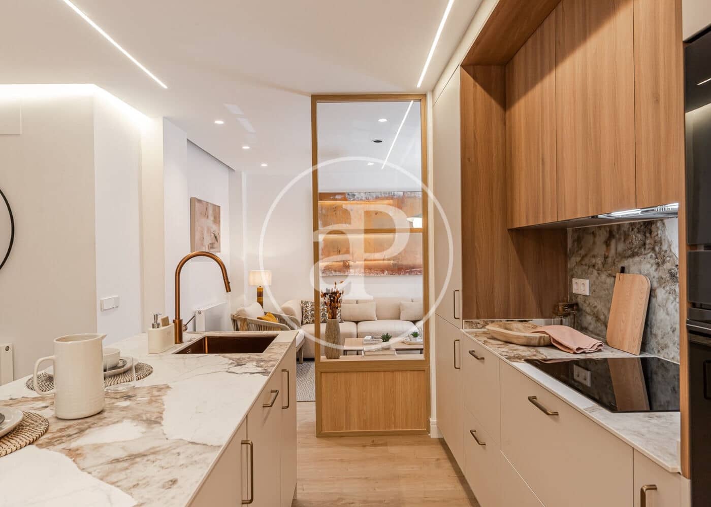 4 bedroom Apartment for sale in Madrid city - € 925,000 (Ref: 9939989)