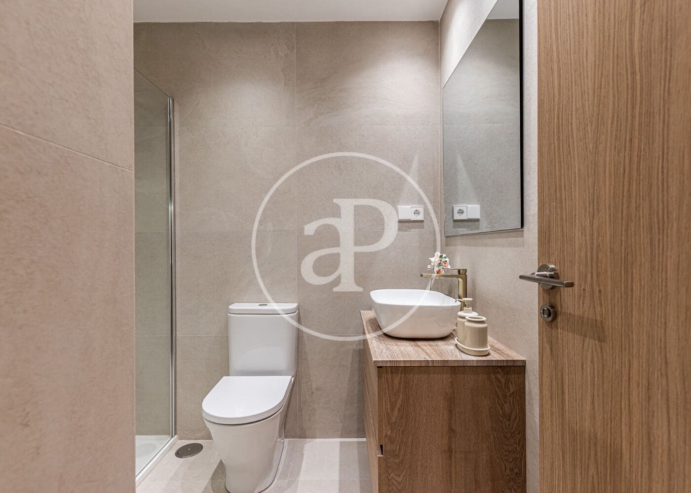 4 bedroom Apartment for sale in Madrid city - € 925,000 (Ref: 9939989)