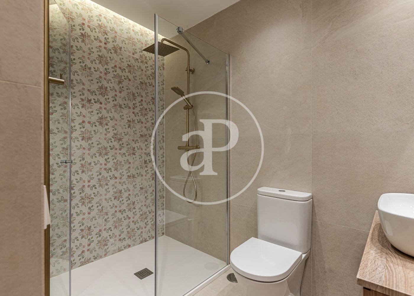 4 bedroom Apartment for sale in Madrid city - € 925,000 (Ref: 9939989)