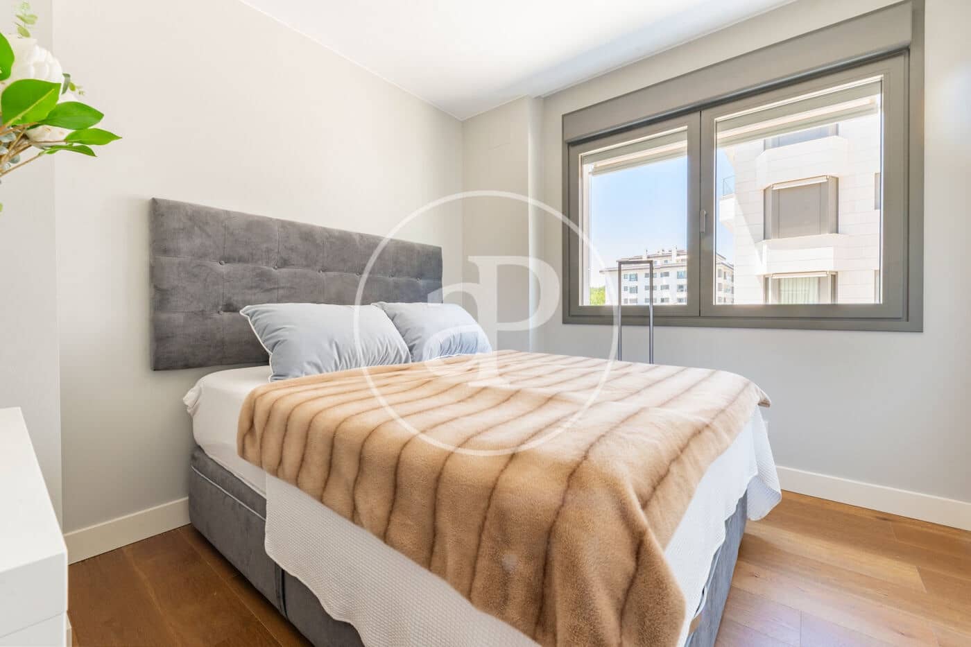 2 bedroom Apartment for sale in La Moraleja with pool - € 950,000 (Ref: 9939991)