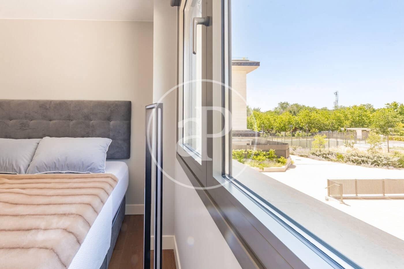 2 bedroom Apartment for sale in La Moraleja with pool - € 950,000 (Ref: 9939991)