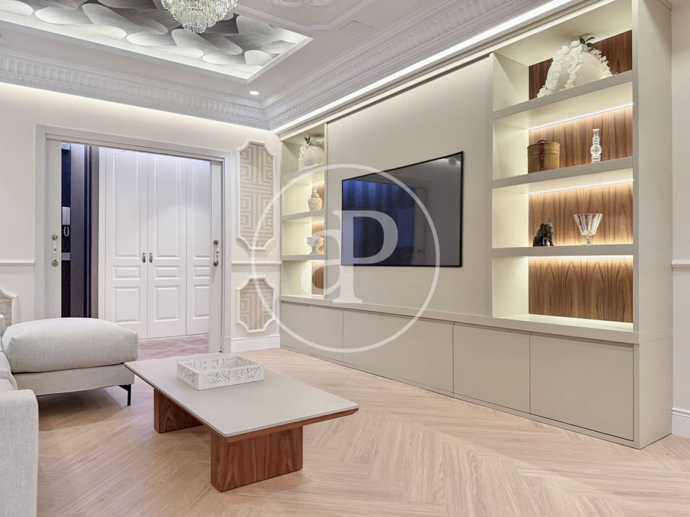 4 bedroom Apartment for sale in Madrid city - € 1,590,000 (Ref: 9939992)