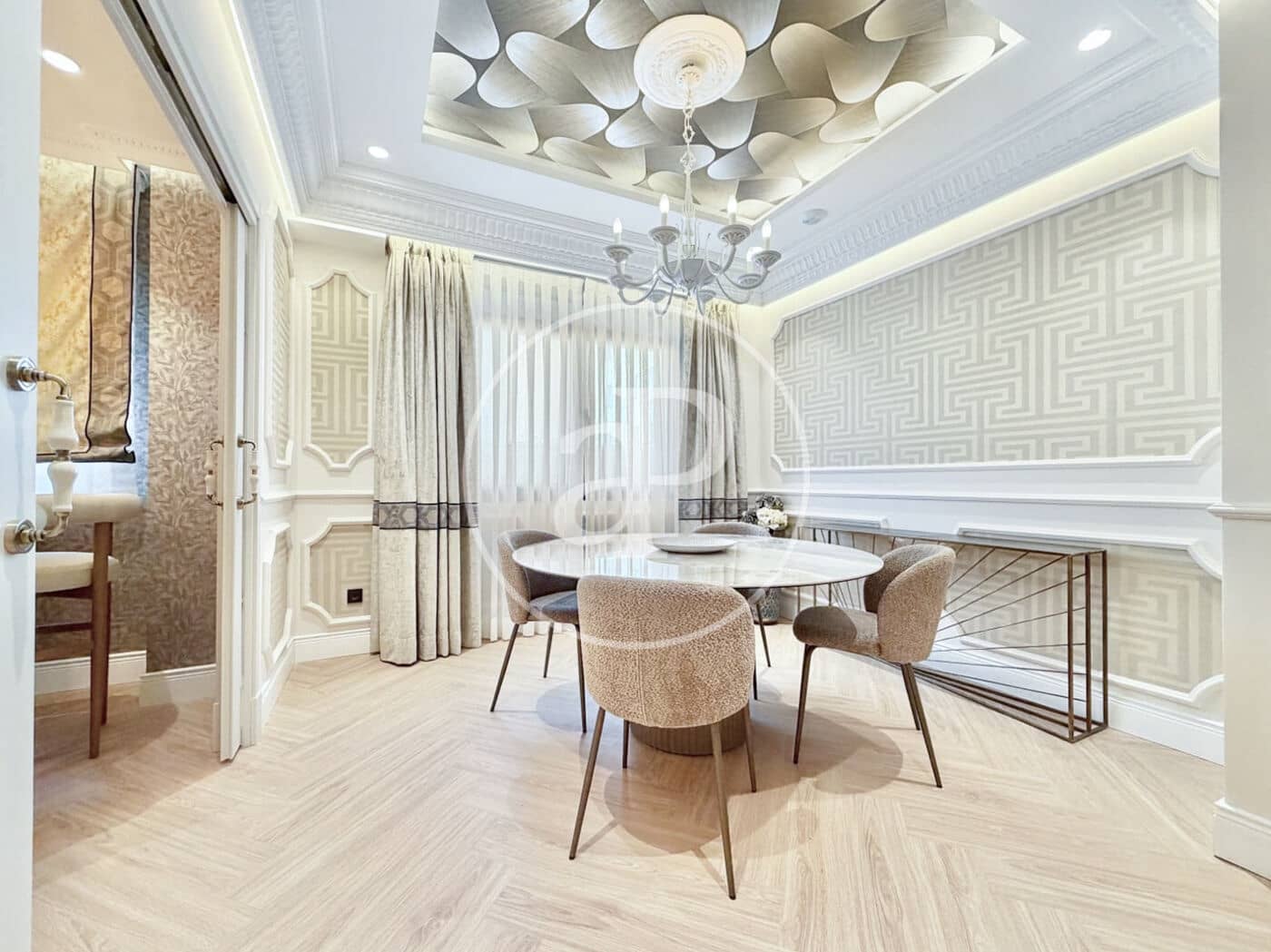 4 bedroom Apartment for sale in Madrid city - € 1,590,000 (Ref: 9939992)