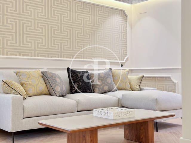 4 bedroom Apartment for sale in Vallehermoso, Madrid city - € 1,590,000 (Ref: 9939992)
