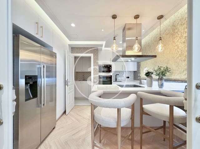 4 bedroom Apartment for sale in Vallehermoso, Madrid city - € 1,590,000 (Ref: 9939992)