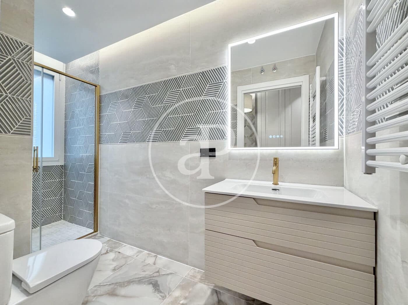 4 bedroom Apartment for sale in Madrid city - € 1,590,000 (Ref: 9939992)