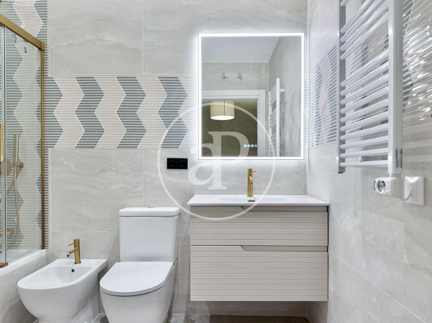 4 bedroom Apartment for sale in Madrid city - € 1,590,000 (Ref: 9939992)