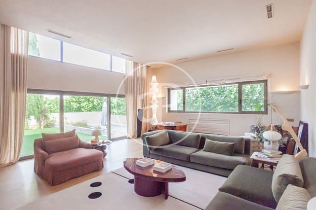 5 bedroom Villa for sale in Aravaca, Madrid city with pool - € 3,490,000 (Ref: 9939993)