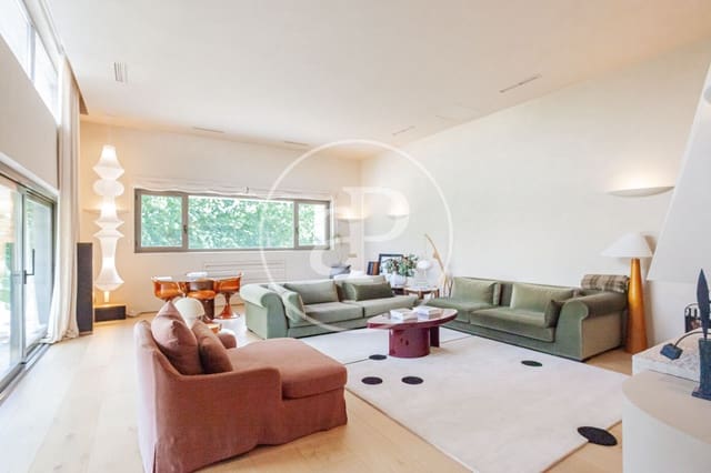 5 bedroom Villa for sale in Aravaca, Madrid city with pool - € 3,490,000 (Ref: 9939993)