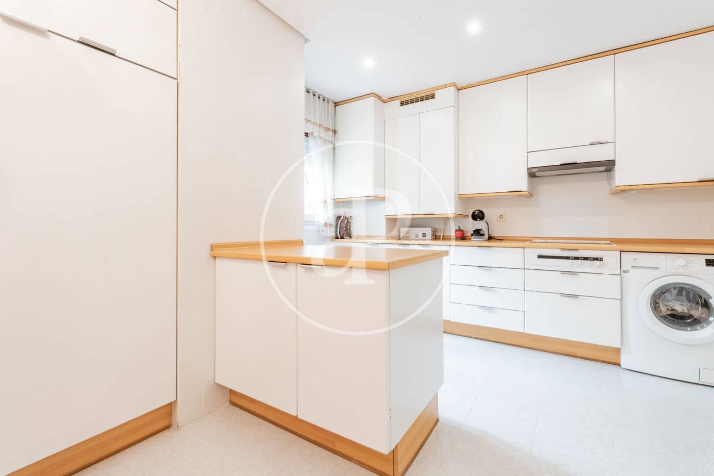 Apartamento de 3 habitaciones en Madrid ciudad en venta - 2.650.000 € (Ref: 9939994)
