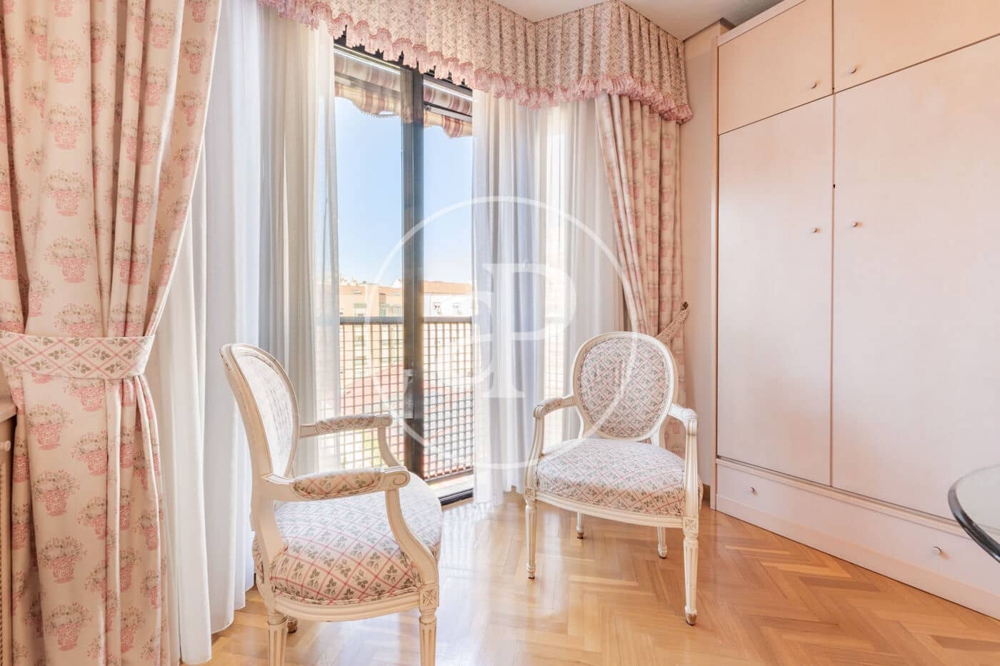 Apartamento de 3 habitaciones en Madrid ciudad en venta - 2.650.000 € (Ref: 9939994)