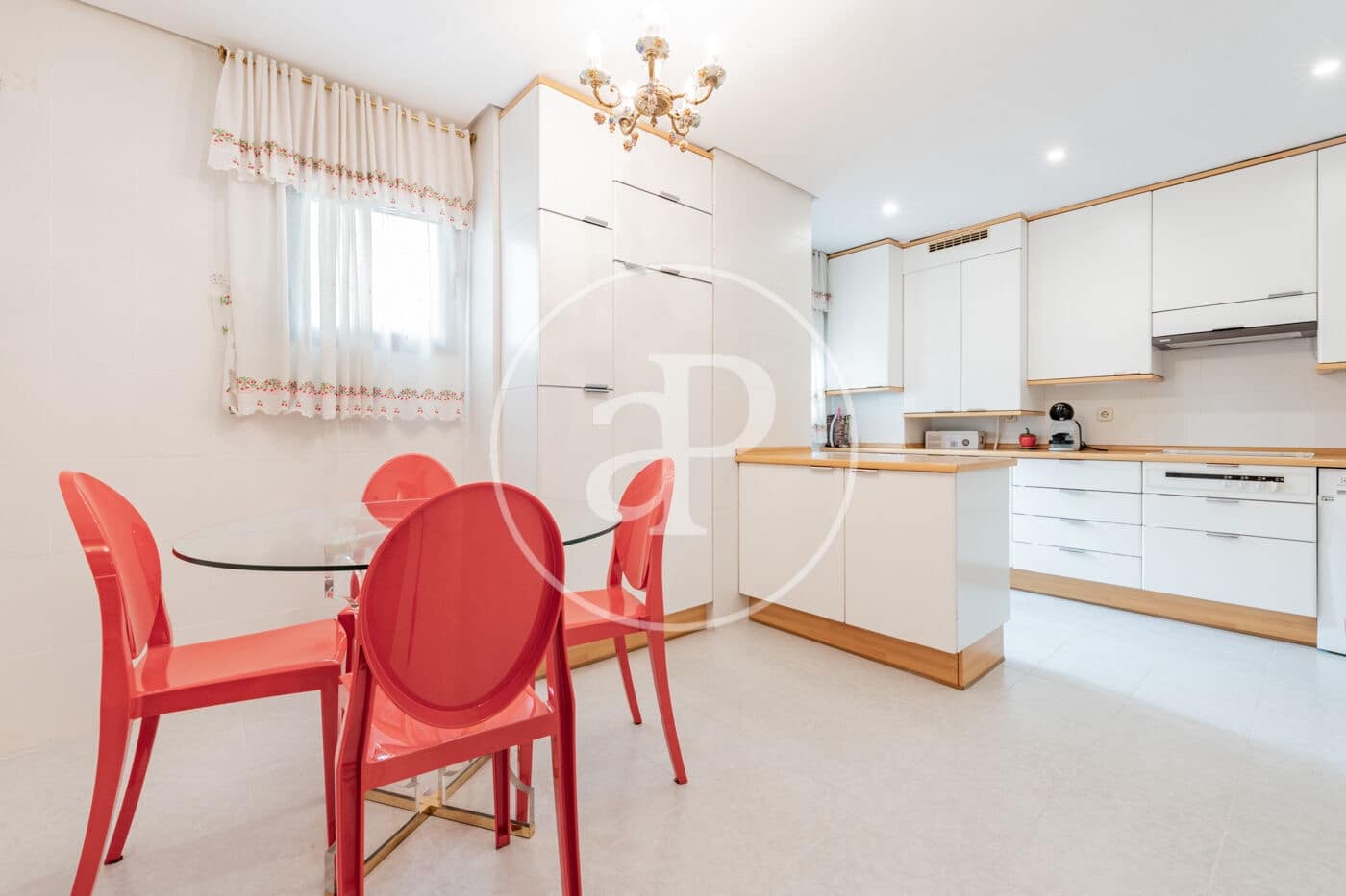 Apartamento de 3 habitaciones en Madrid ciudad en venta - 2.650.000 € (Ref: 9939994)