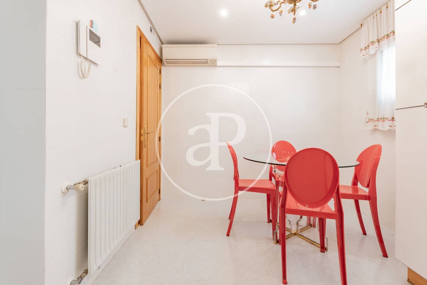 Apartamento de 3 habitaciones en Madrid ciudad en venta - 2.650.000 € (Ref: 9939994)