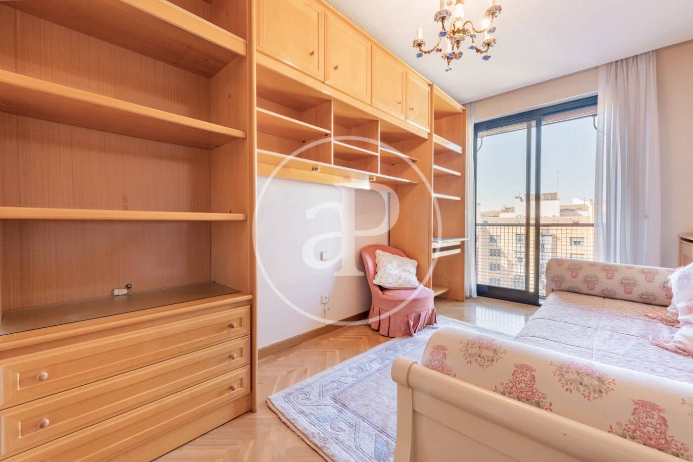 Apartamento de 3 habitaciones en Madrid ciudad en venta - 2.650.000 € (Ref: 9939994)
