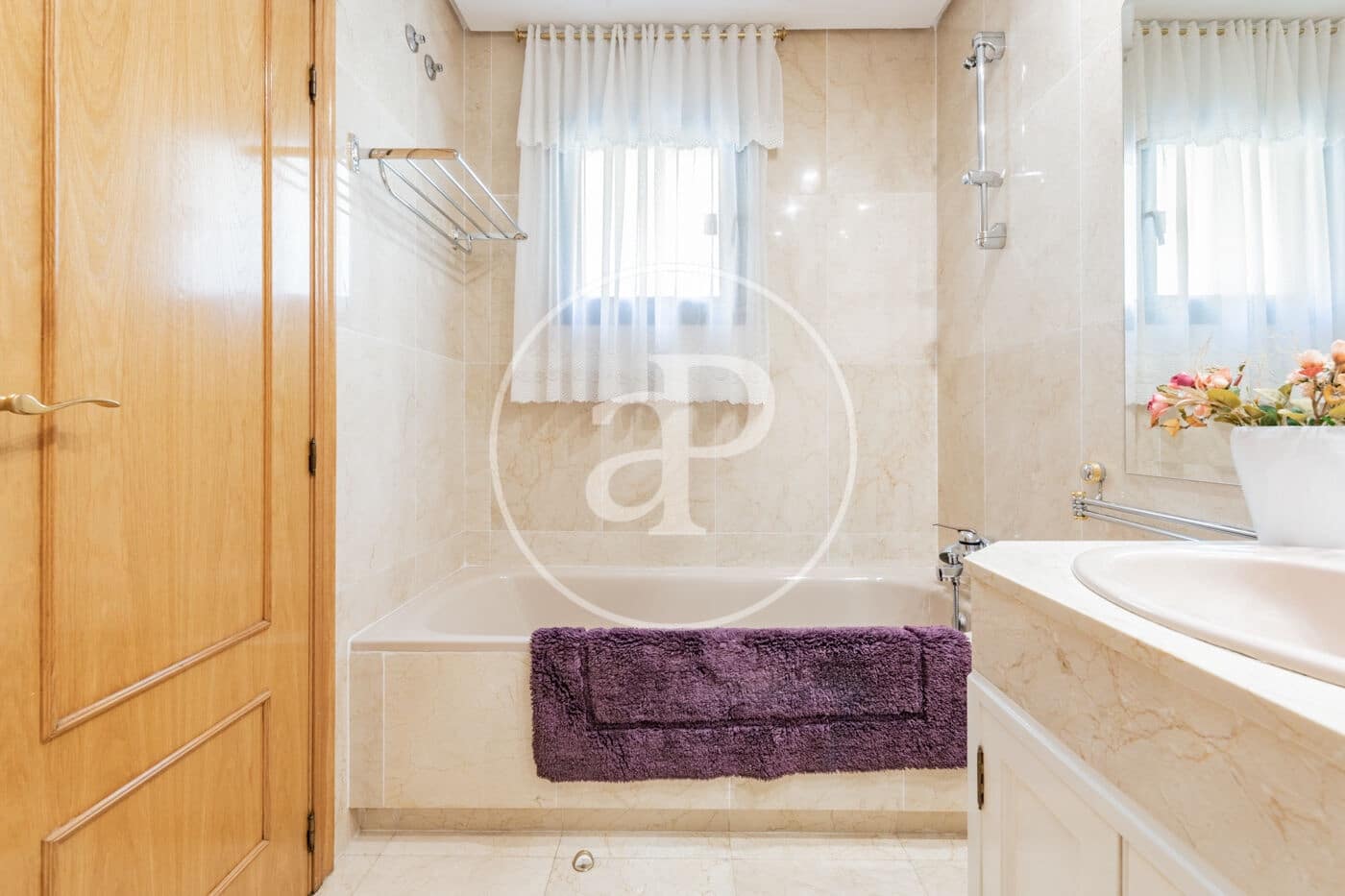 Apartamento de 3 habitaciones en Madrid ciudad en venta - 2.650.000 € (Ref: 9939994)