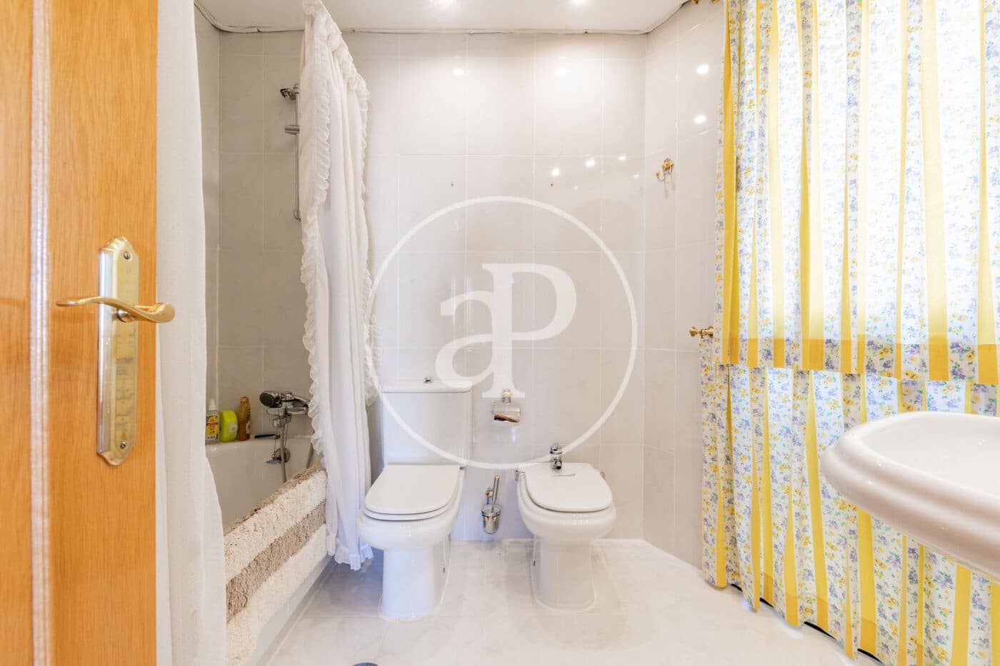 Apartamento de 3 habitaciones en Madrid ciudad en venta - 2.650.000 € (Ref: 9939994)