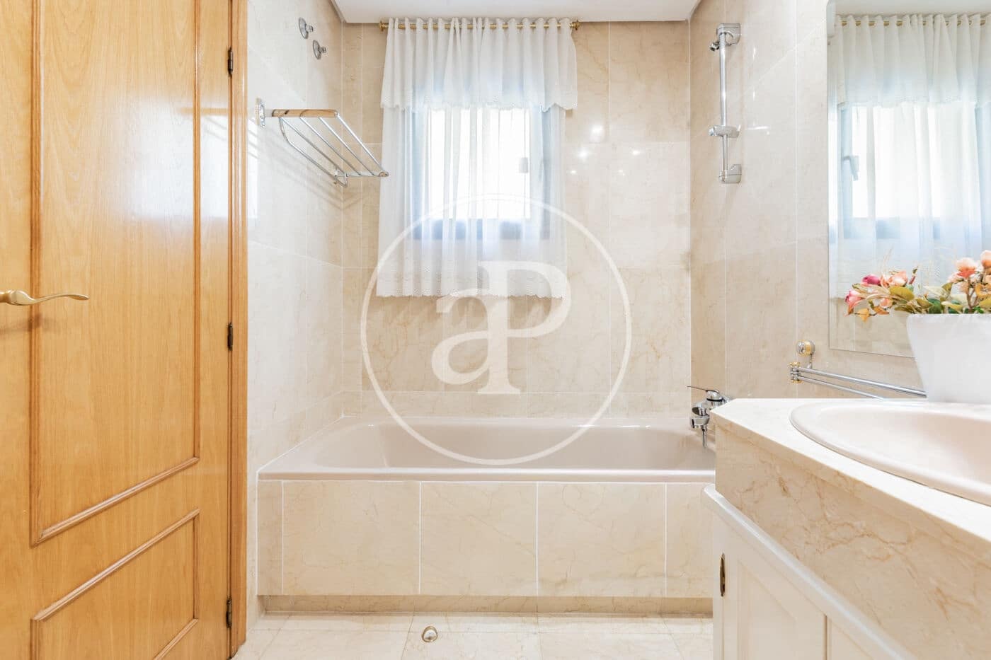 3 bedroom Apartment for sale in Madrid city - € 2,650,000 (Ref: 9939994)