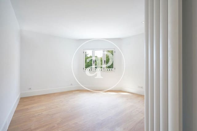 3 quarto Apartamento para arrendar em El Viso, Madrid cidade - 3 790 € (Ref: 9939995)