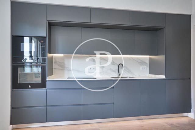 3 quarto Apartamento para arrendar em El Viso, Madrid cidade - 3 790 € (Ref: 9939995)