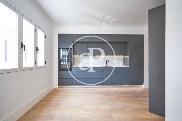 3 quarto Apartamento para arrendar em El Viso, Madrid cidade - 3 790 € (Ref: 9939995)