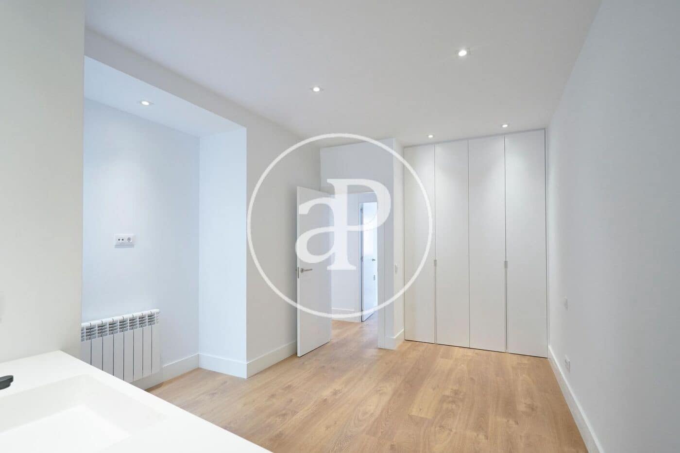 3 quarto Apartamento para arrendar em Madrid cidade - 3 790 € (Ref: 9939995)