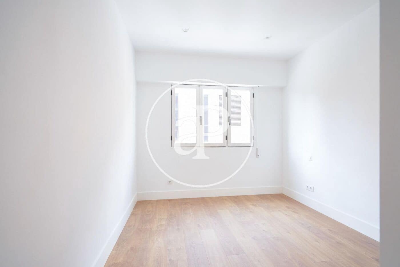3 quarto Apartamento para arrendar em Madrid cidade - 3 790 € (Ref: 9939995)