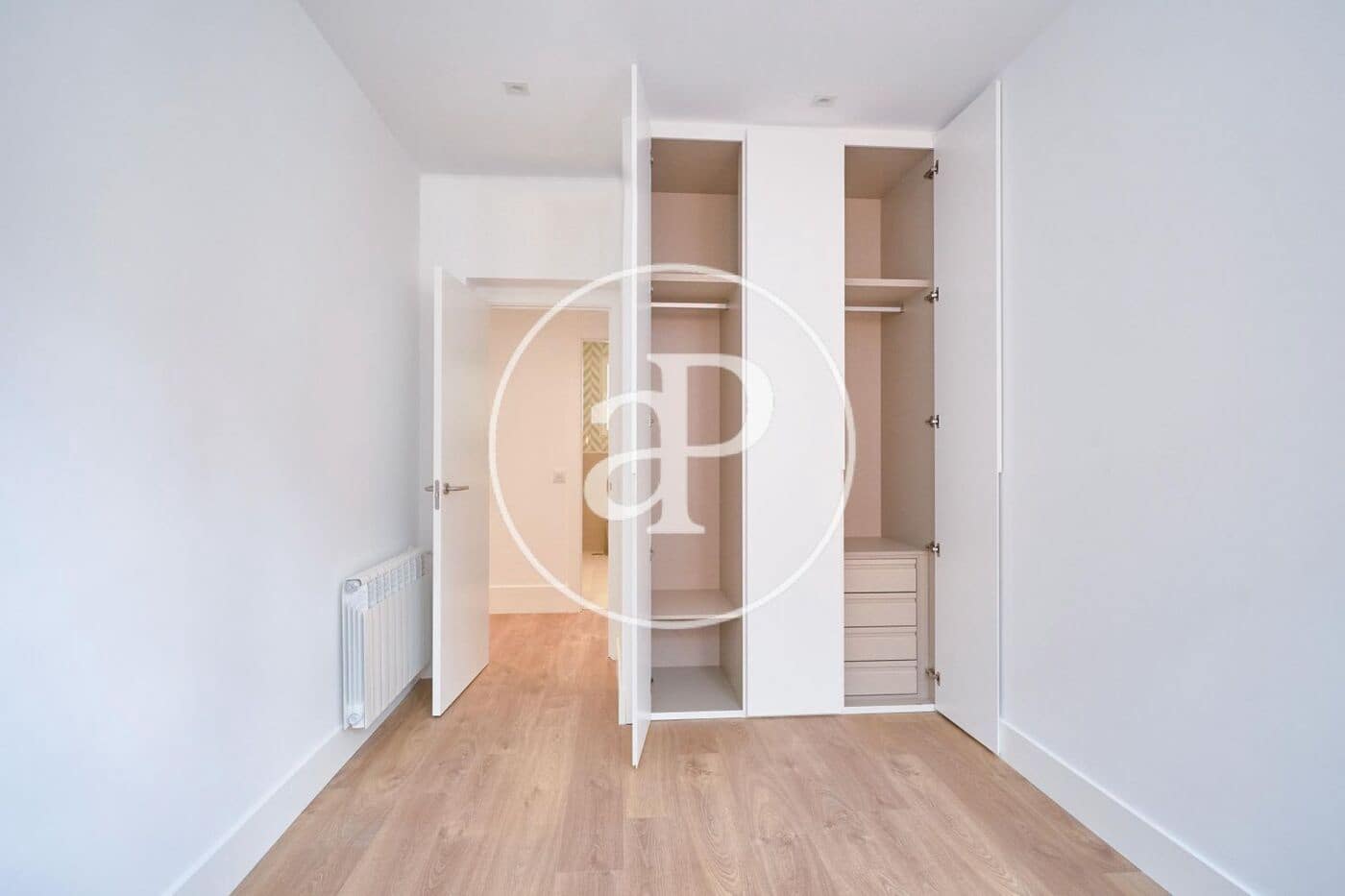 3 quarto Apartamento para arrendar em Madrid cidade - 3 790 € (Ref: 9939995)