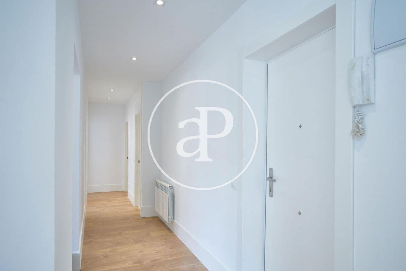 3 quarto Apartamento para arrendar em Madrid cidade - 3 790 € (Ref: 9939995)