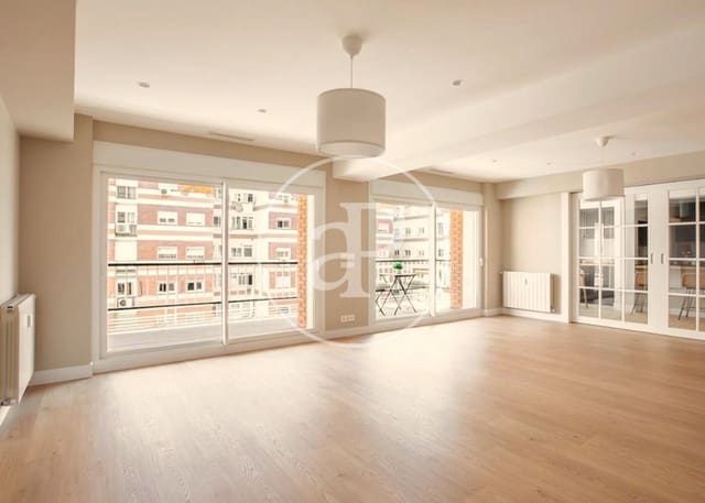Apartamento de 3 habitaciones en Vallehermoso, Madrid ciudad en venta - 1.758.000 € (Ref: 9942539)