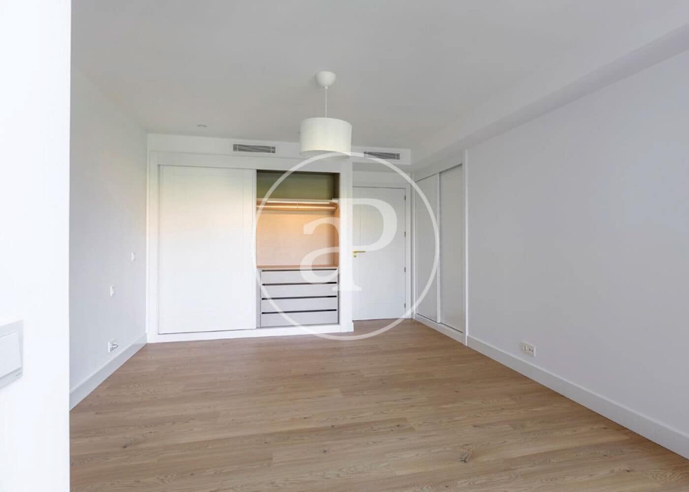 3 bedroom Apartment for sale in Madrid city - € 1,758,000 (Ref: 9942539)
