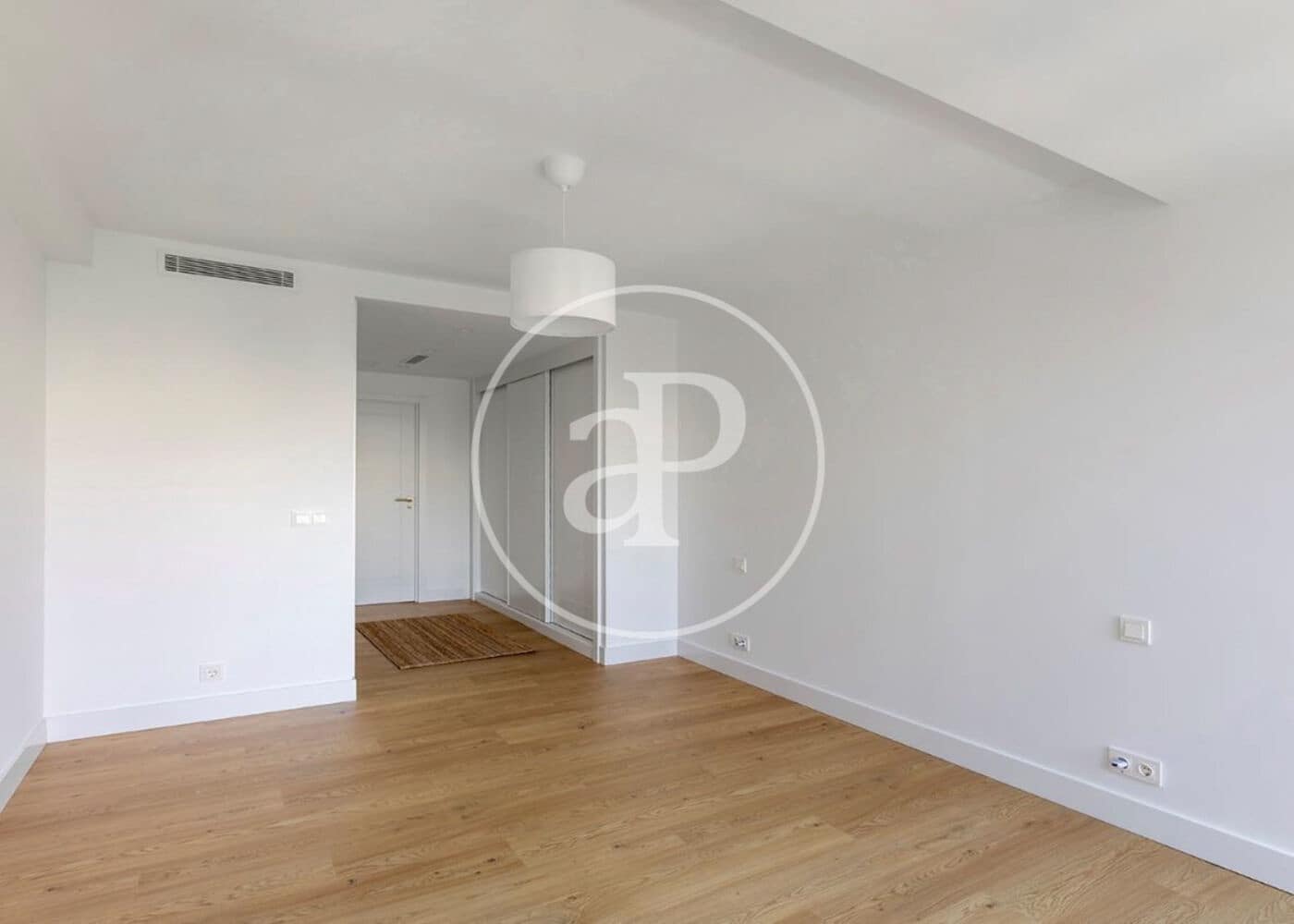 3 bedroom Apartment for sale in Madrid city - € 1,758,000 (Ref: 9942539)
