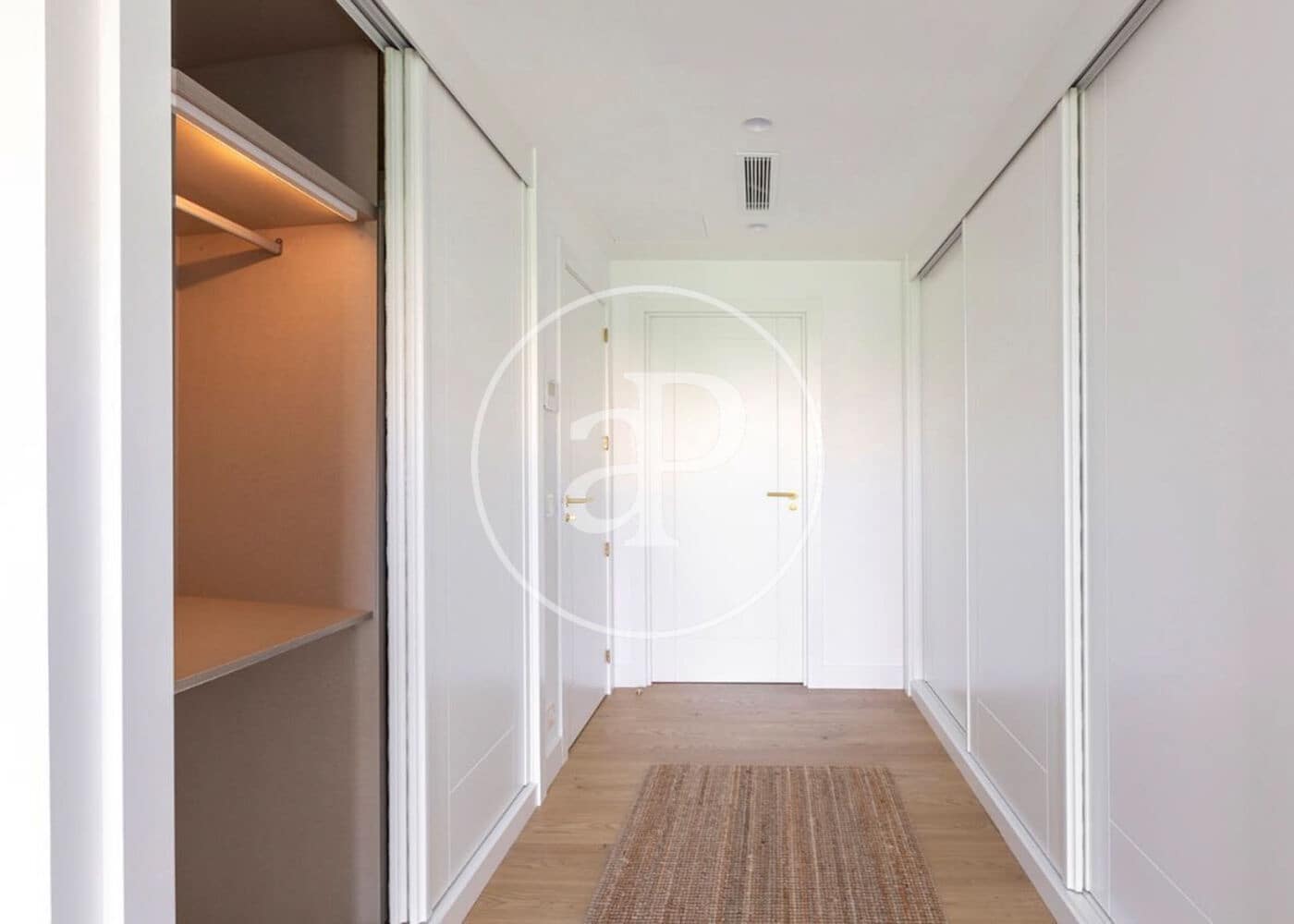 3 bedroom Apartment for sale in Madrid city - € 1,758,000 (Ref: 9942539)