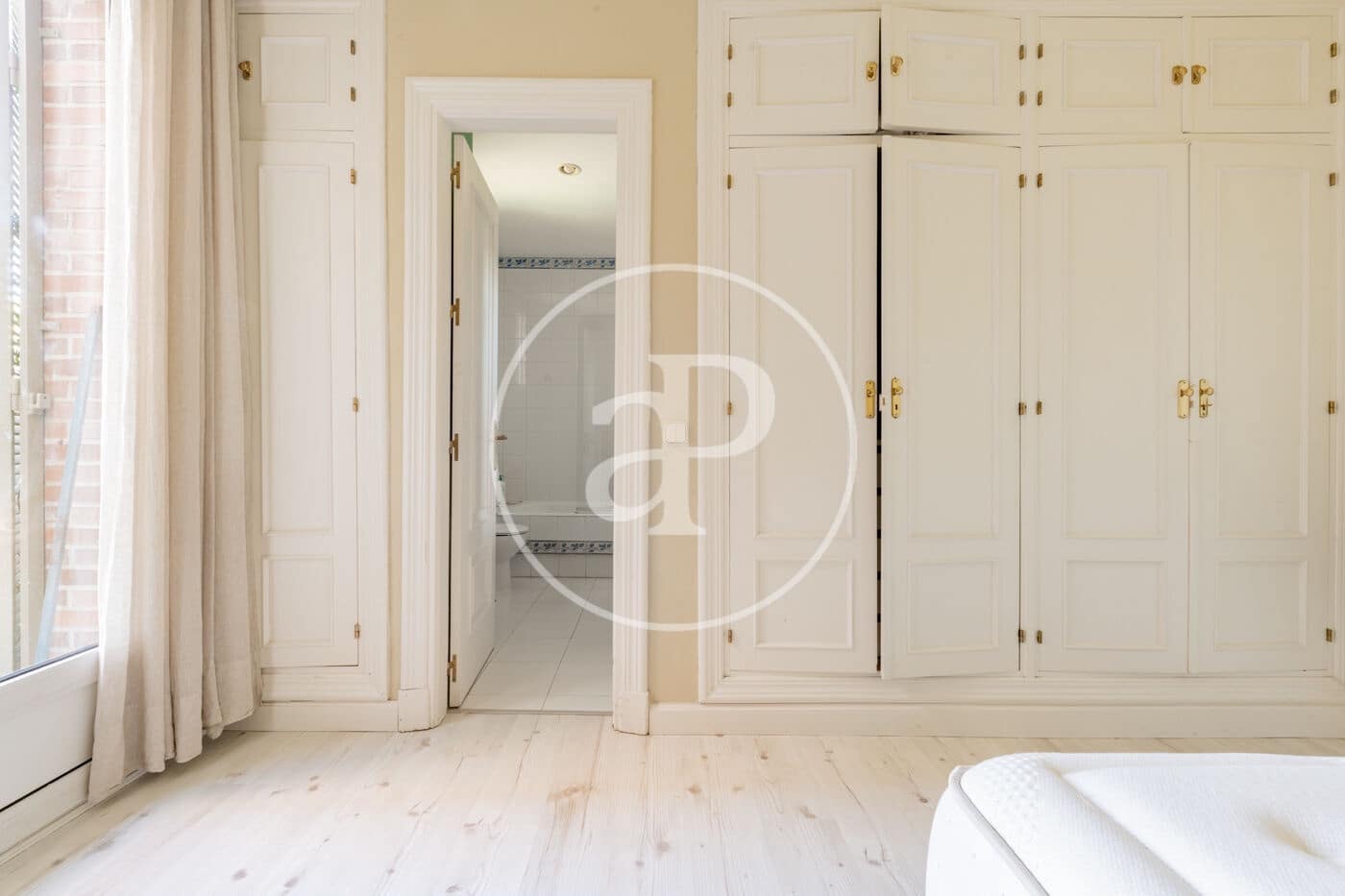 6 soveværelse Villa til leje i Pozuelo de Alarcon med swimmingpool garage - € 8.000 (Ref: 9942540)