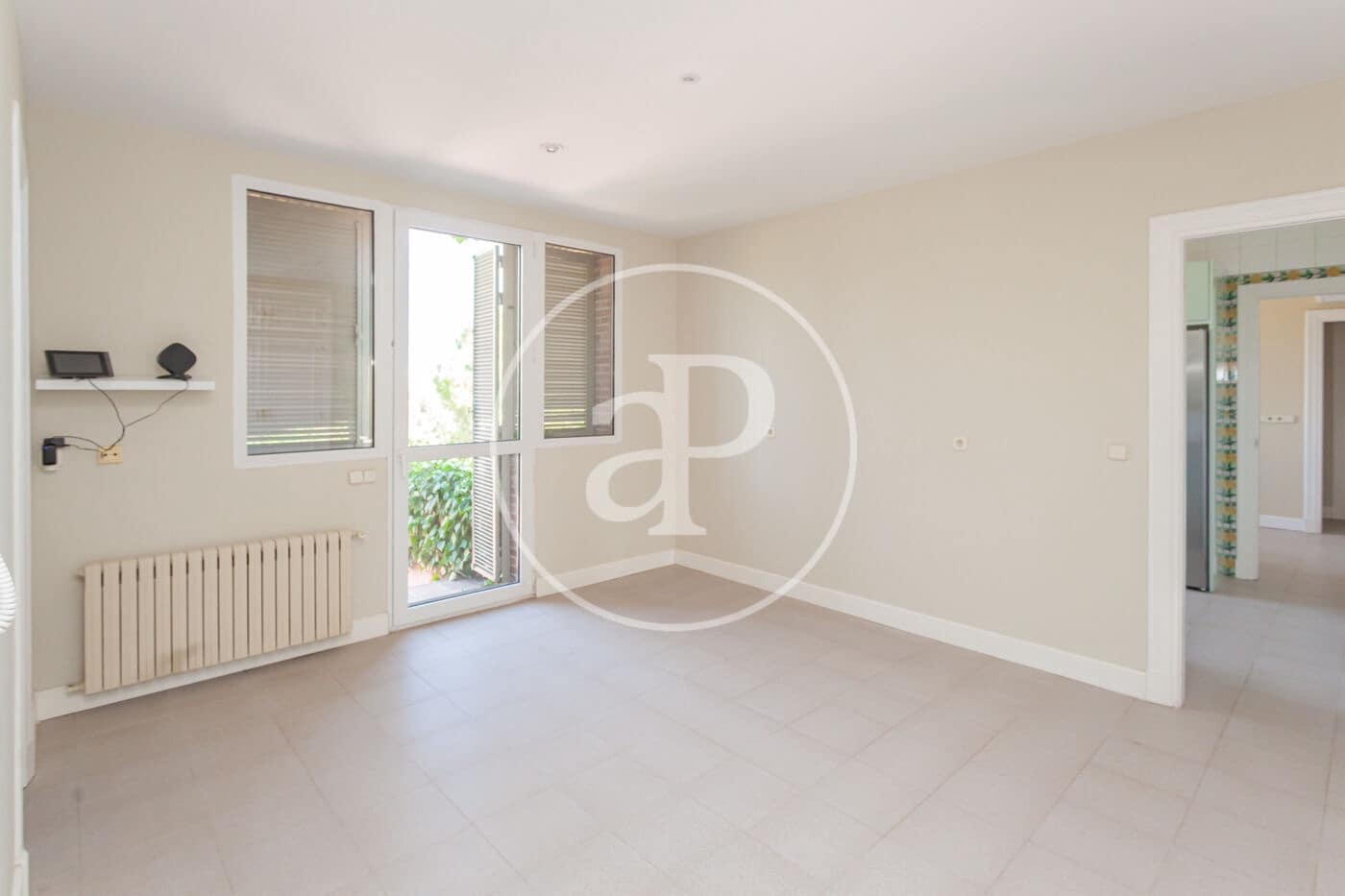 Villa/Maison de 6 chambres à louer à Madrid ville avec piscine garage - 7 500 € (Ref: 9942540)