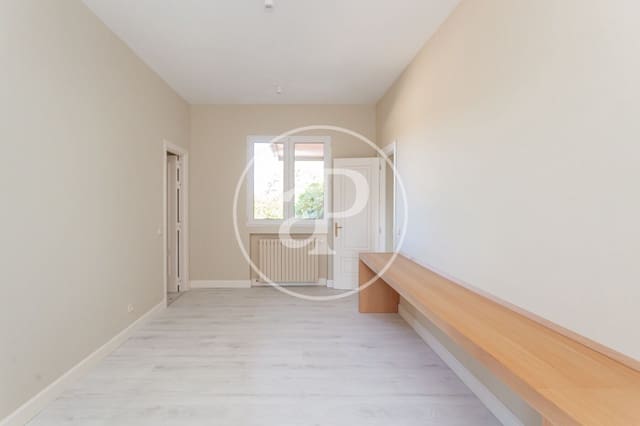 6 soveværelse Villa til leje i El Plantío, Madrid by med swimmingpool garage - € 8.000 (Ref: 9942540)