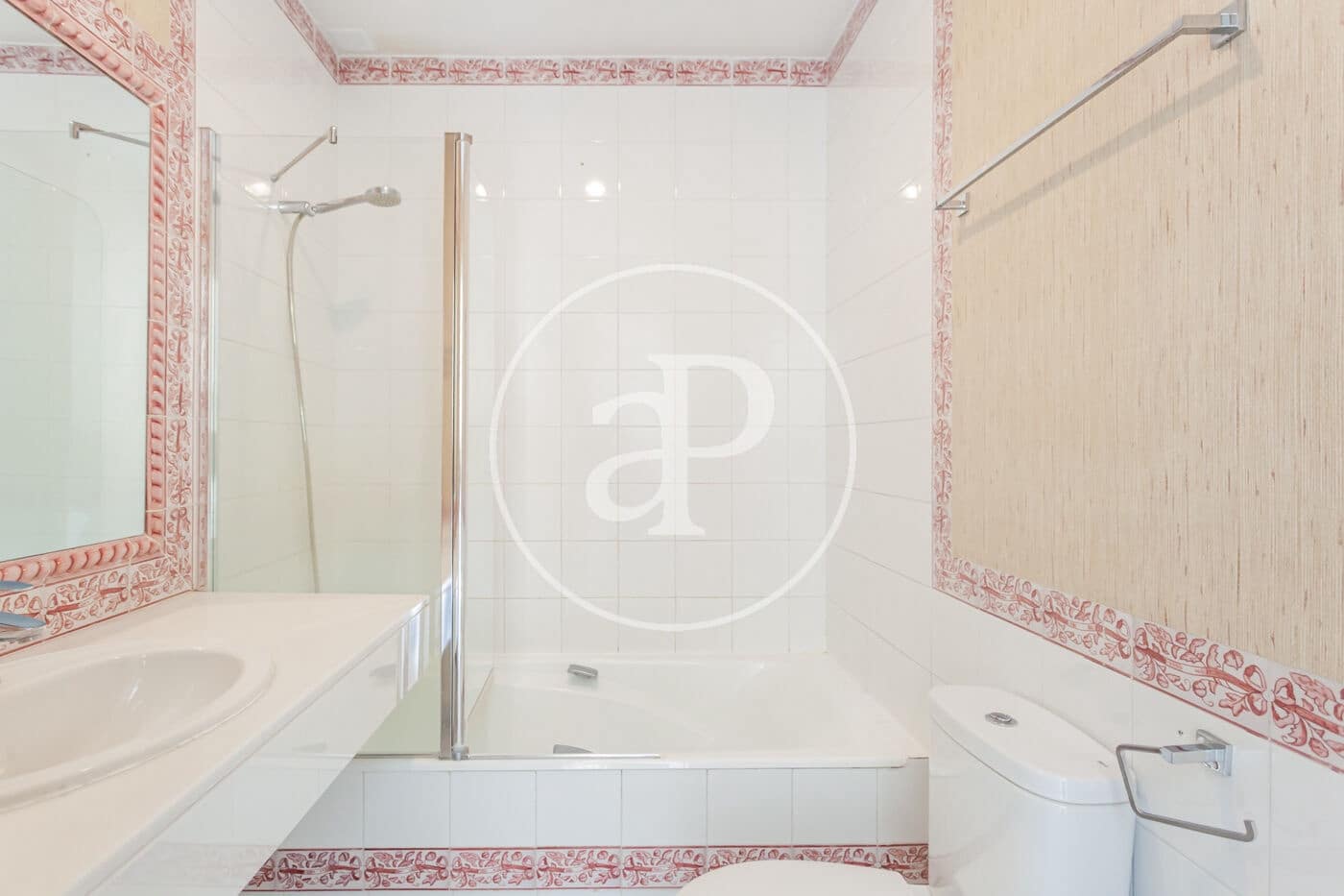 Villa/Maison de 6 chambres à louer à Madrid ville avec piscine garage - 7 500 € (Ref: 9942540)