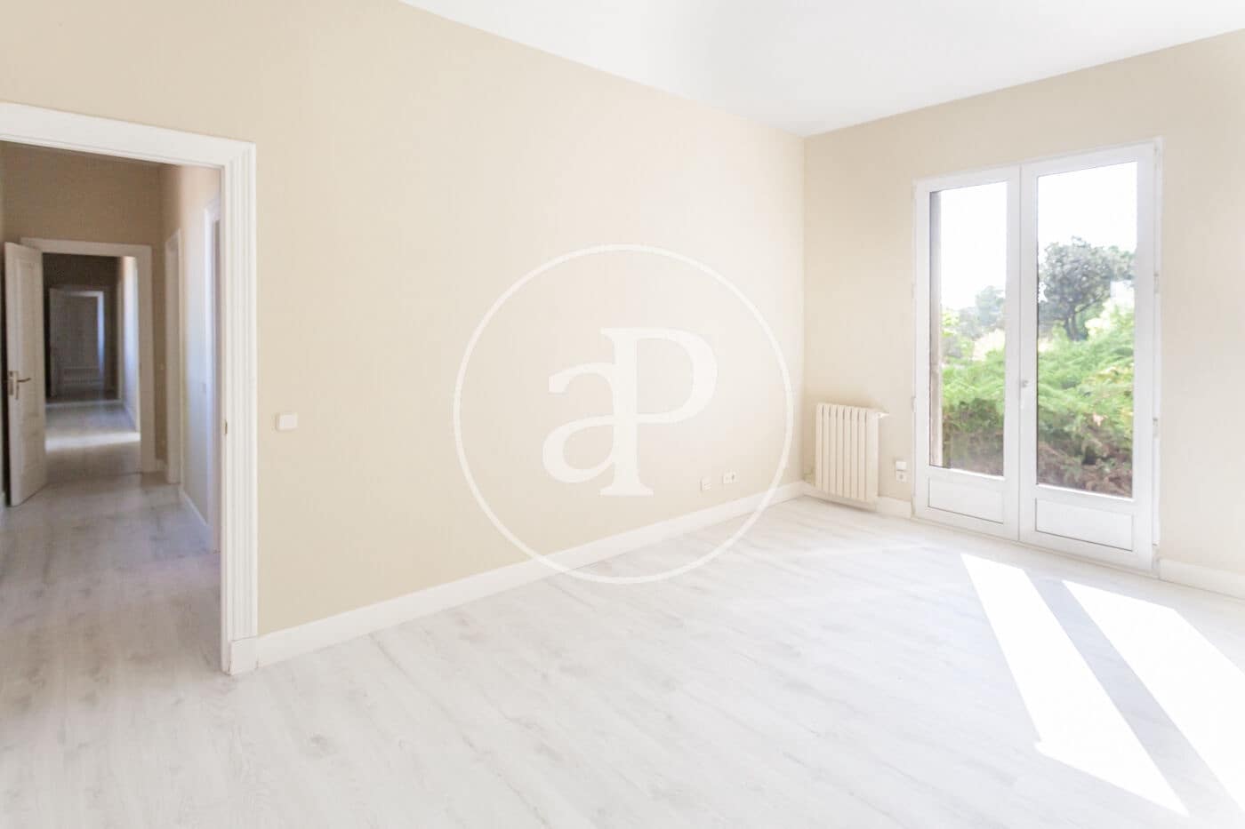Villa/Maison de 6 chambres à louer à Madrid ville avec piscine garage - 7 500 € (Ref: 9942540)