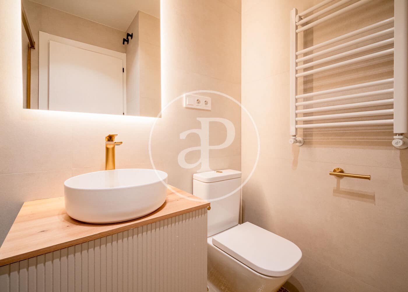 Apartamento de 3 habitaciones en Madrid ciudad en venta - 935.000 € (Ref: 9942541)
