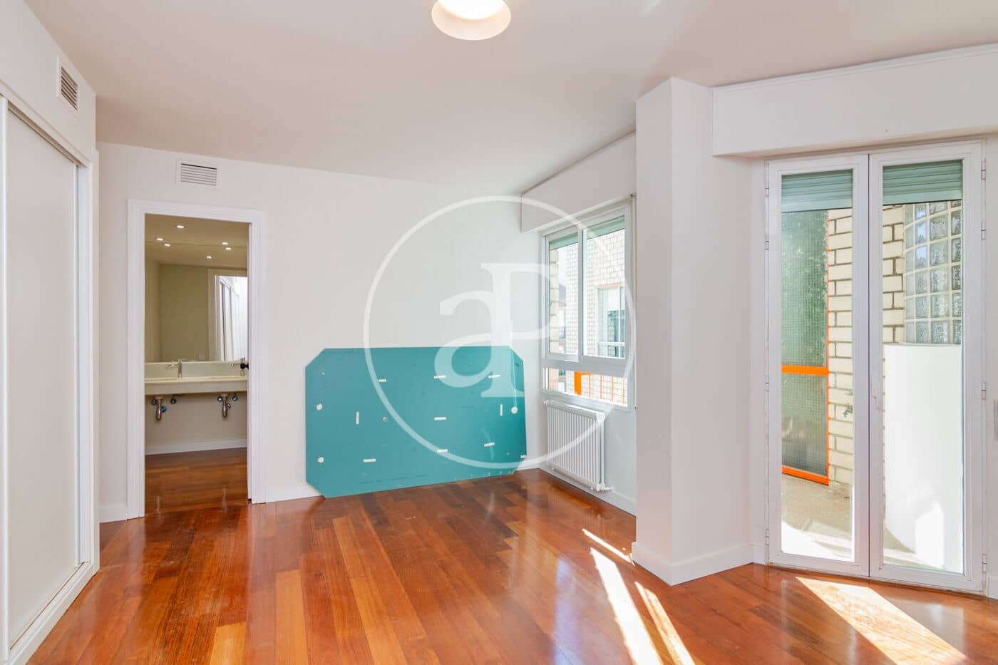 4 sypialnia Apartament do wynajęcia w Miasto Madryt z basenem garażem - 5 500 € (Ref: 9942542)