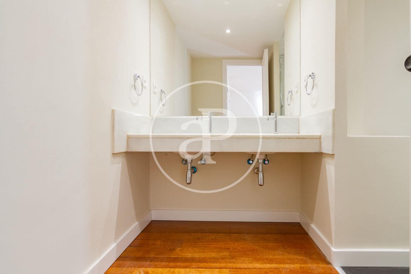4 sypialnia Apartament do wynajęcia w Miasto Madryt z basenem garażem - 5 500 € (Ref: 9942542)