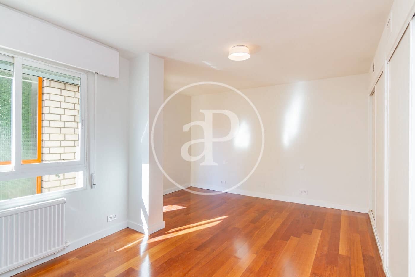 4 sypialnia Apartament do wynajęcia w Miasto Madryt z basenem garażem - 5 500 € (Ref: 9942542)