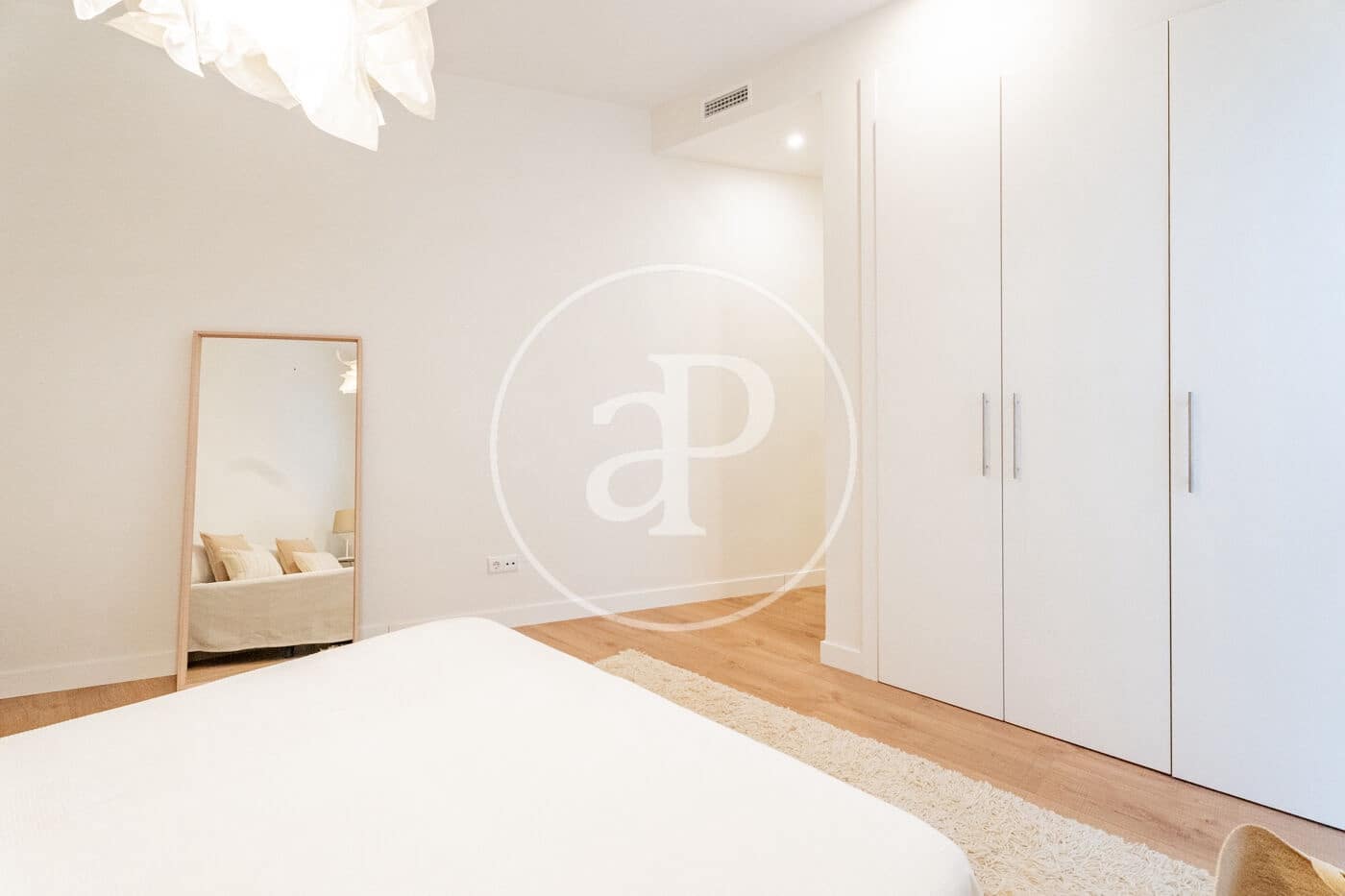 2 bedroom Apartment for rent in Madrid city - € 4,200 (Ref: 9945729)