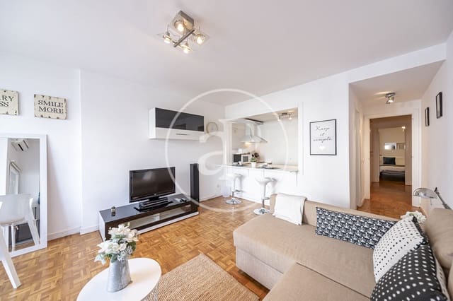 Apartamento de 1 habitación en Almagro, Madrid ciudad en alquiler con piscina - 1.990 € (Ref: 9945731)